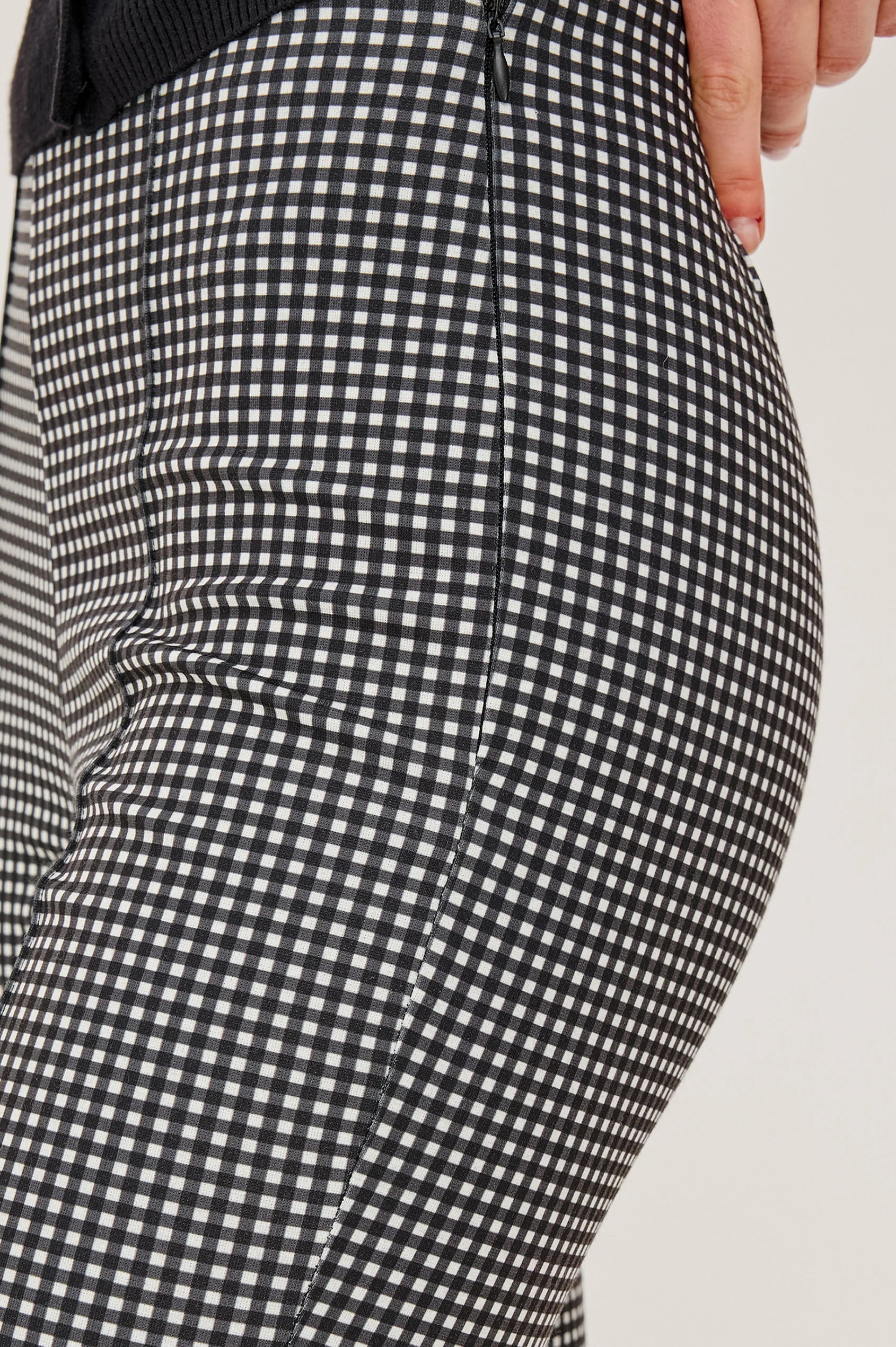 cropped tailored pant in black gingham