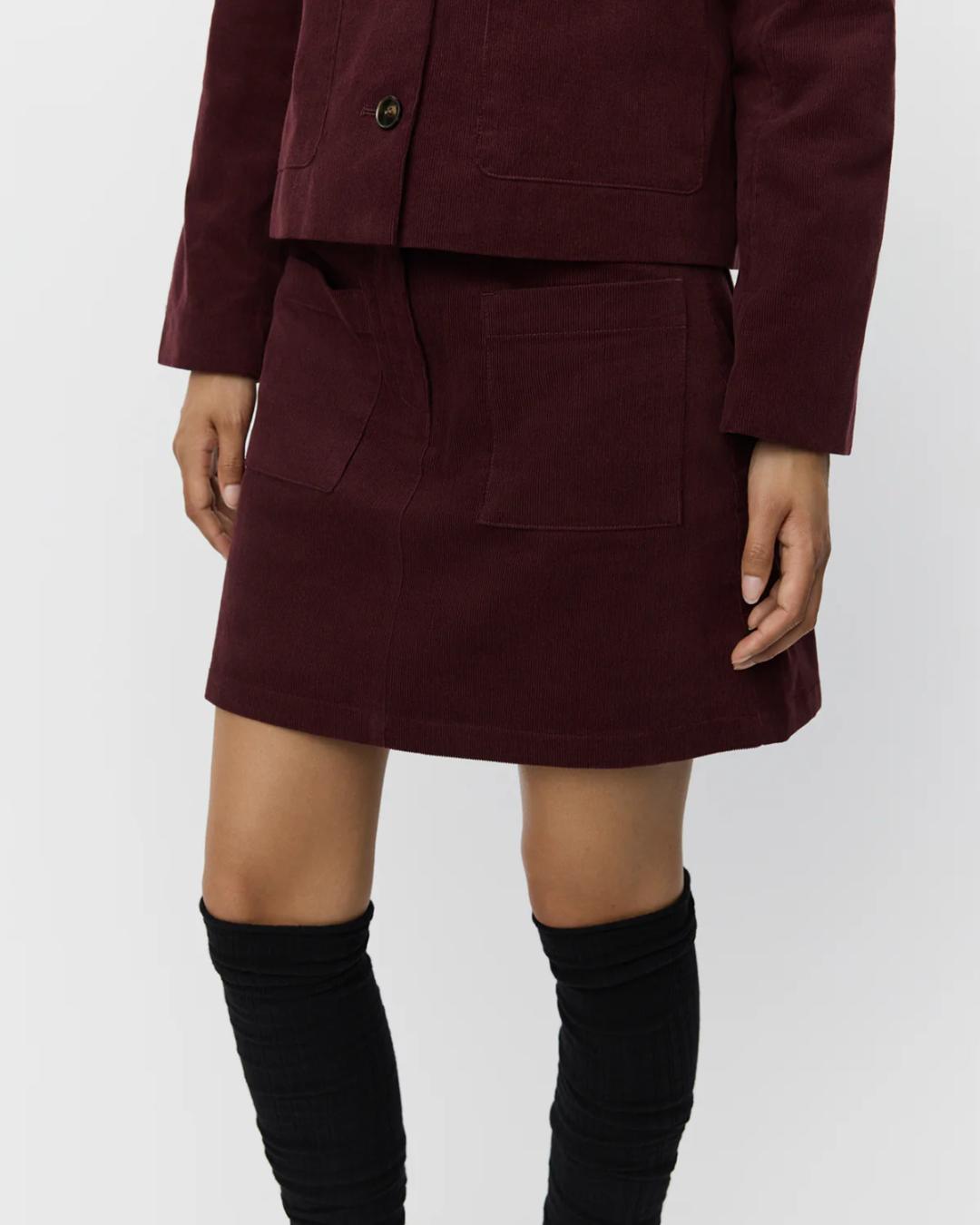 mini skirt in plum color