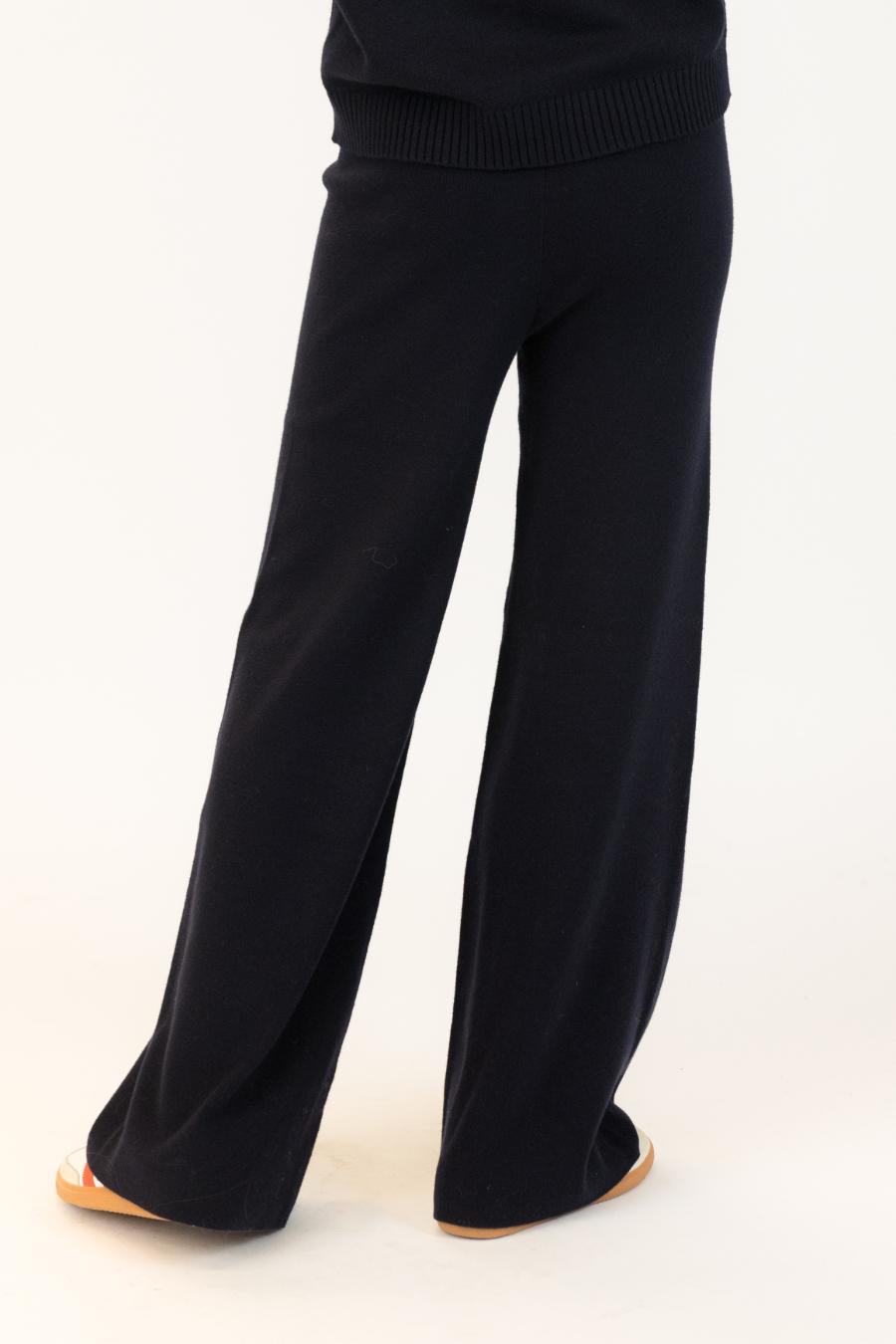 navy knit pant