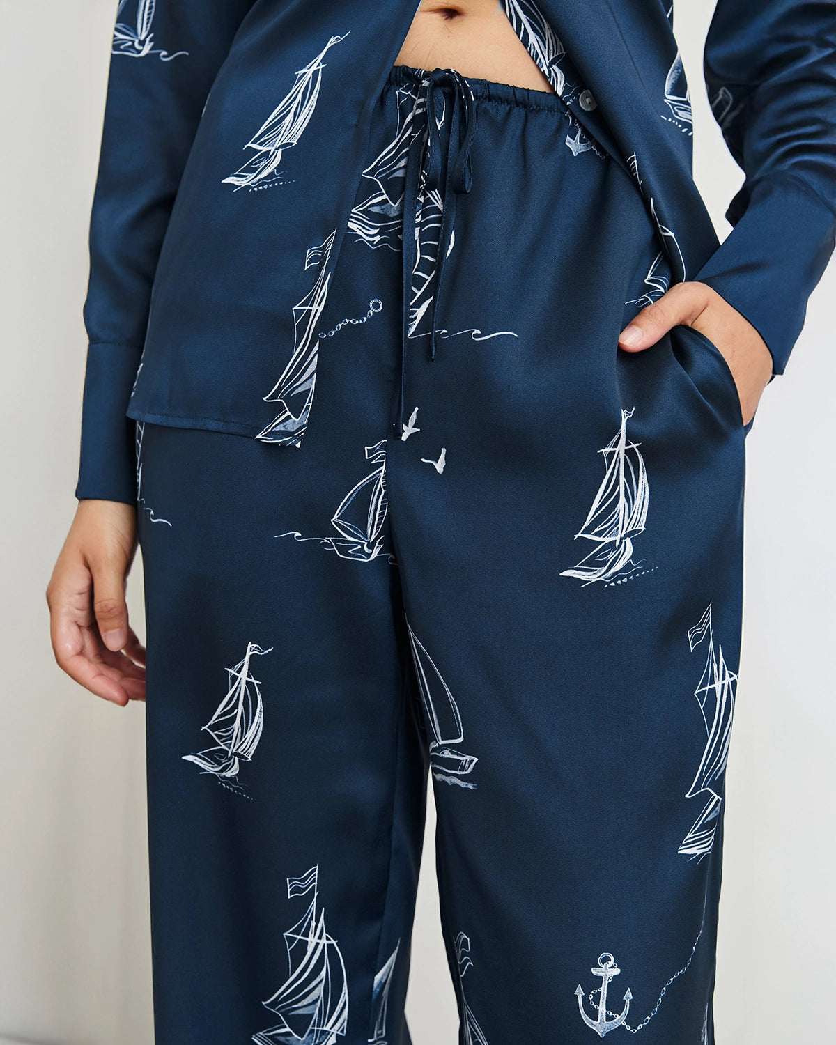 Lightweight Navy Damani Trousers with Sailboat print in white by Rails