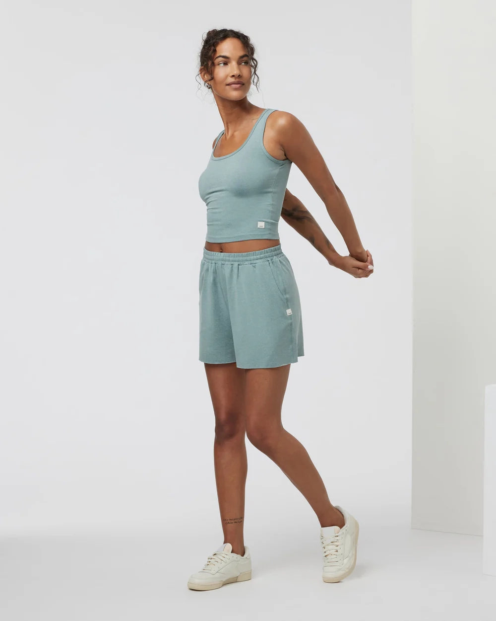 Vuori Halo Essential Tank Pistachio Heather