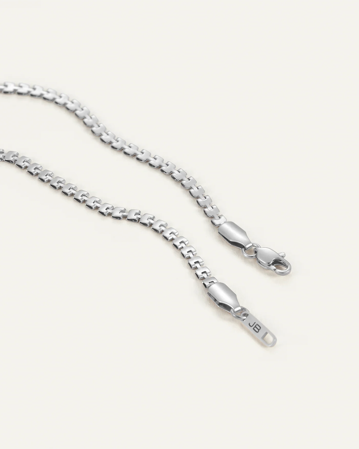 thin silver chain necklace