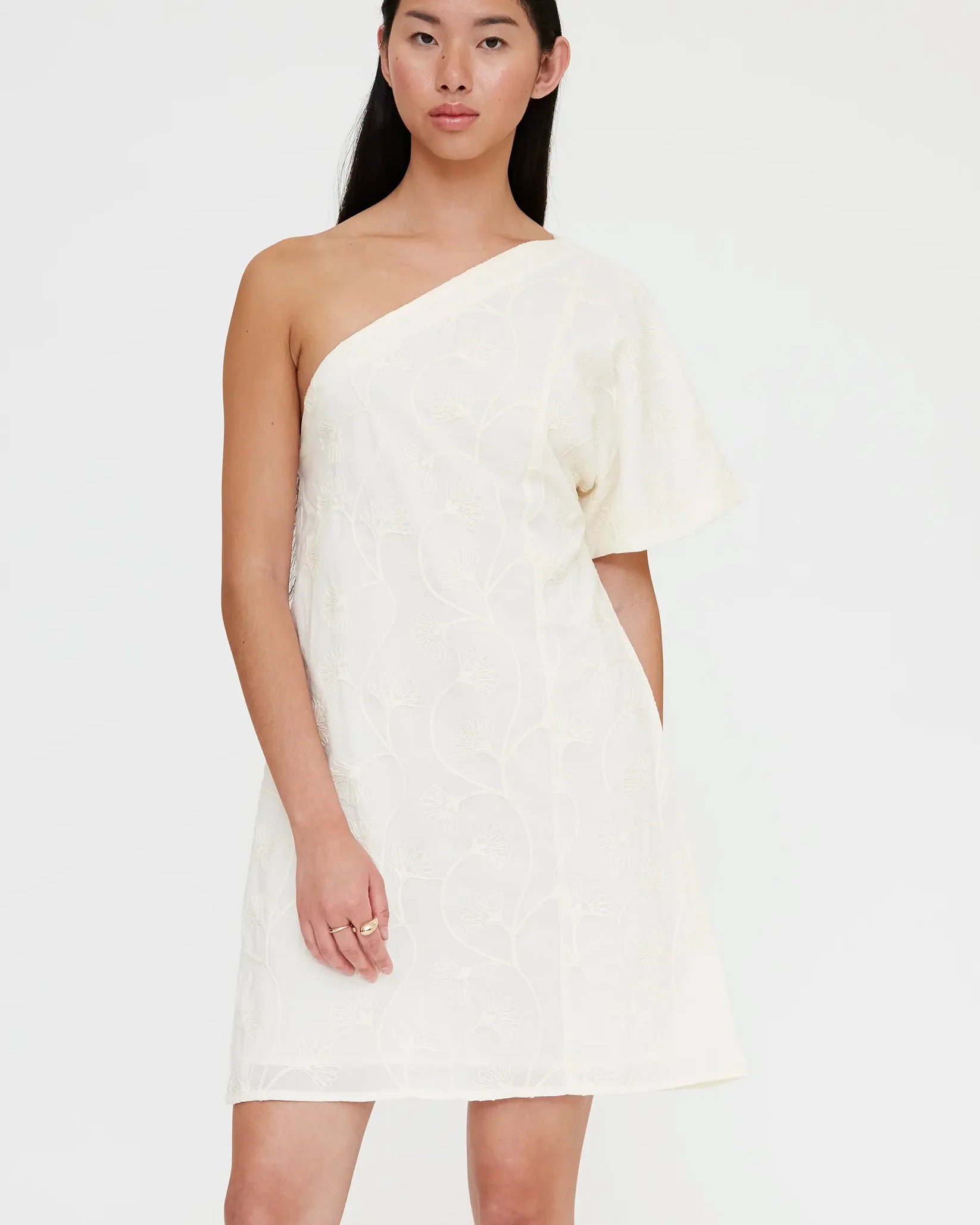 mini dress in off white with one off thee shoulder