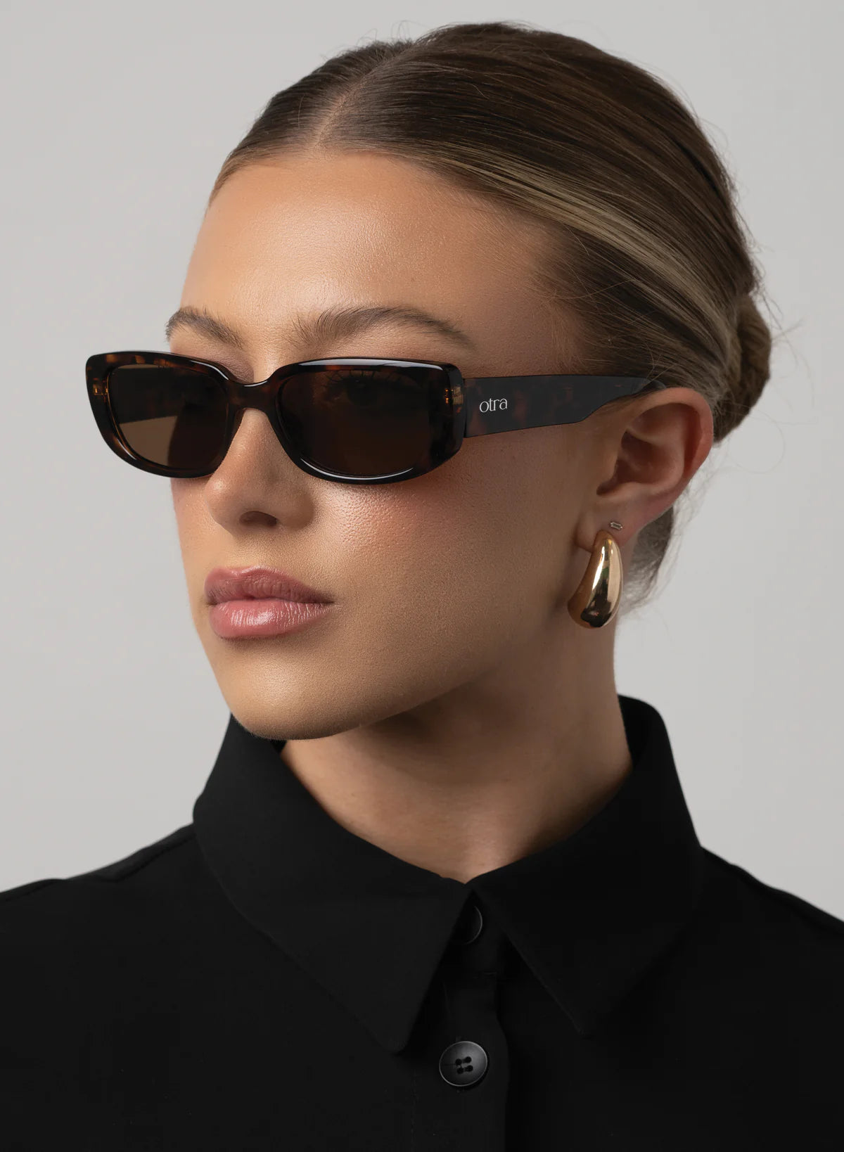 oval tortoise sunglasses