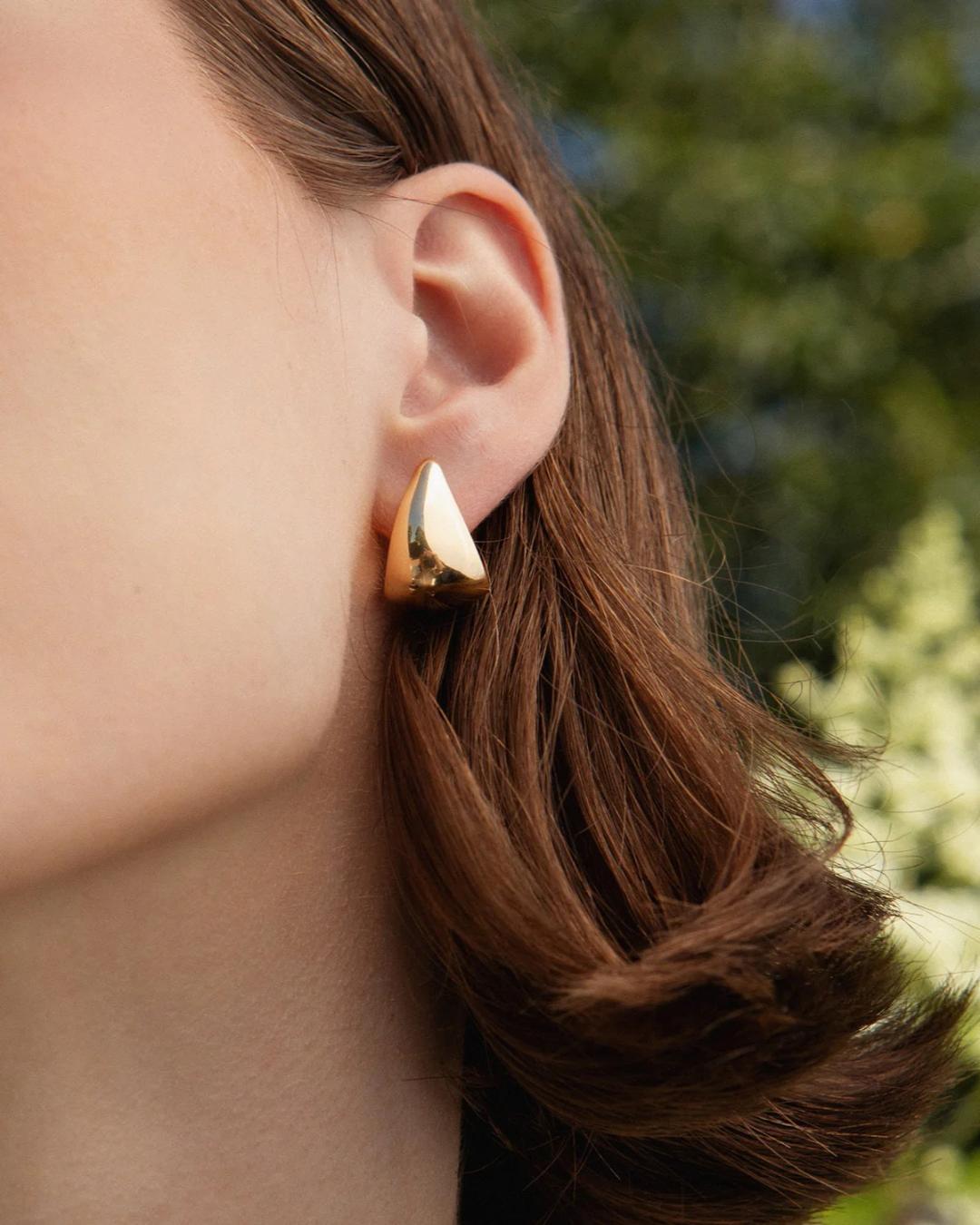 large triangle shaped claw hoops