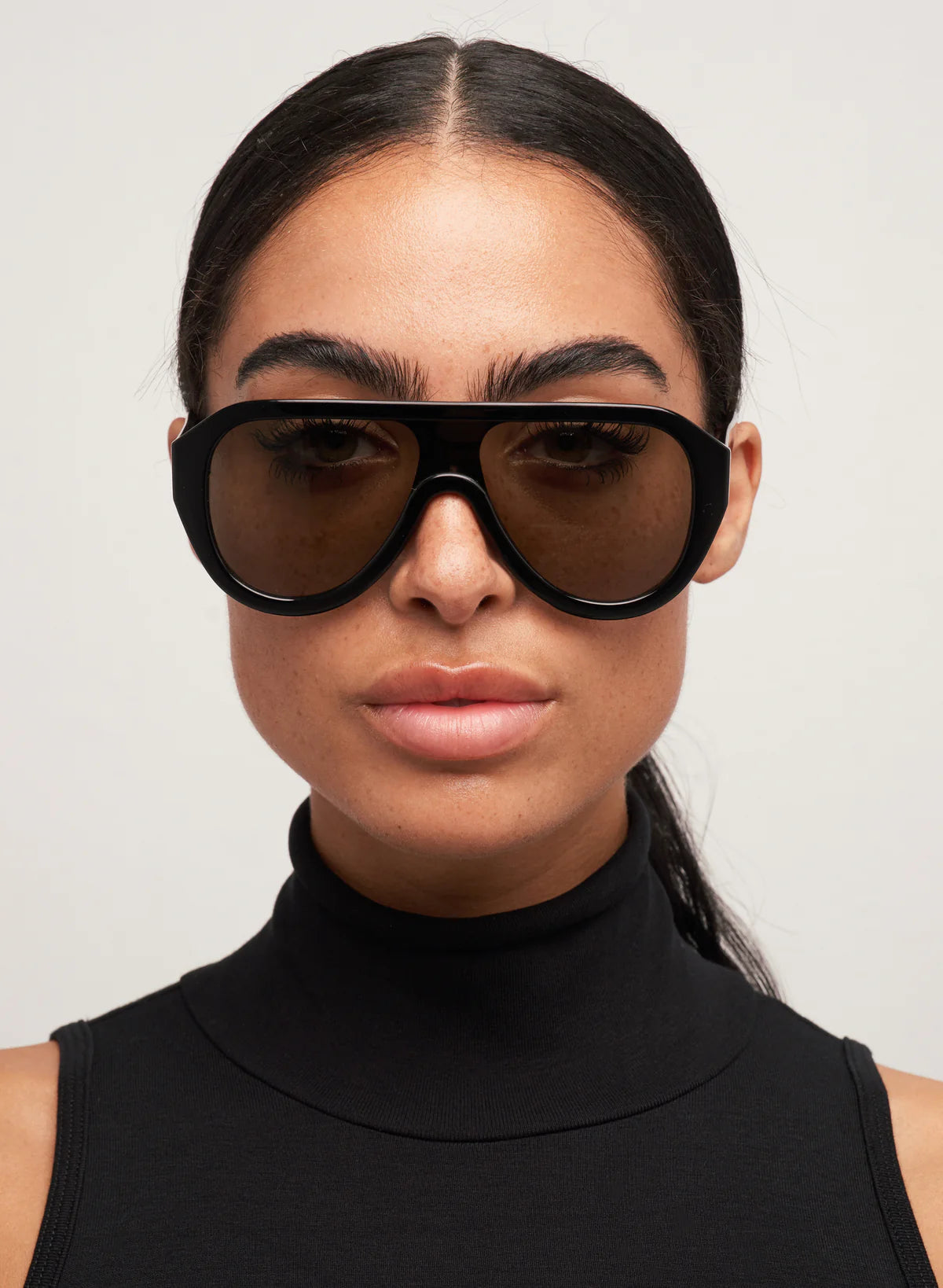 chunky black aviator sunglasses