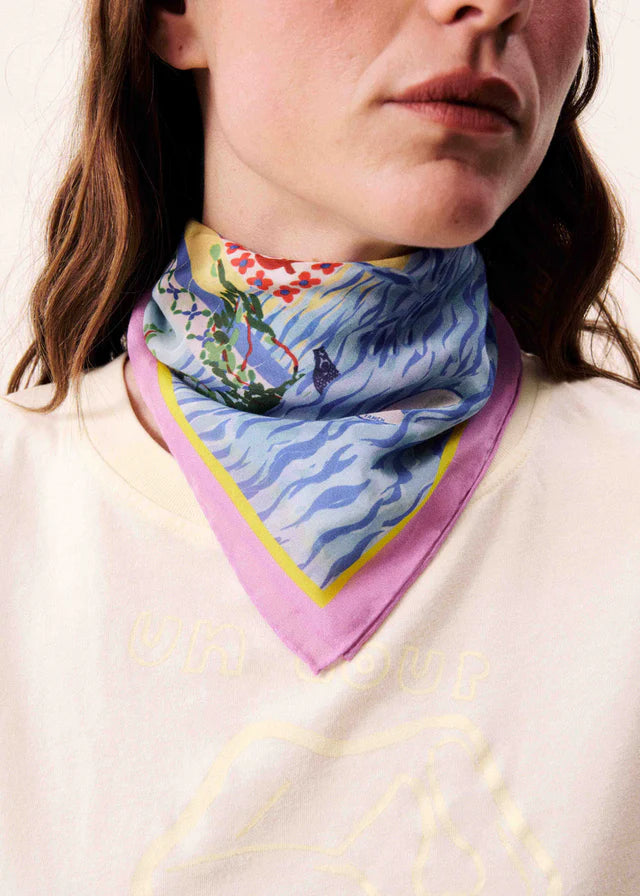 neck scarf with a waterfront design