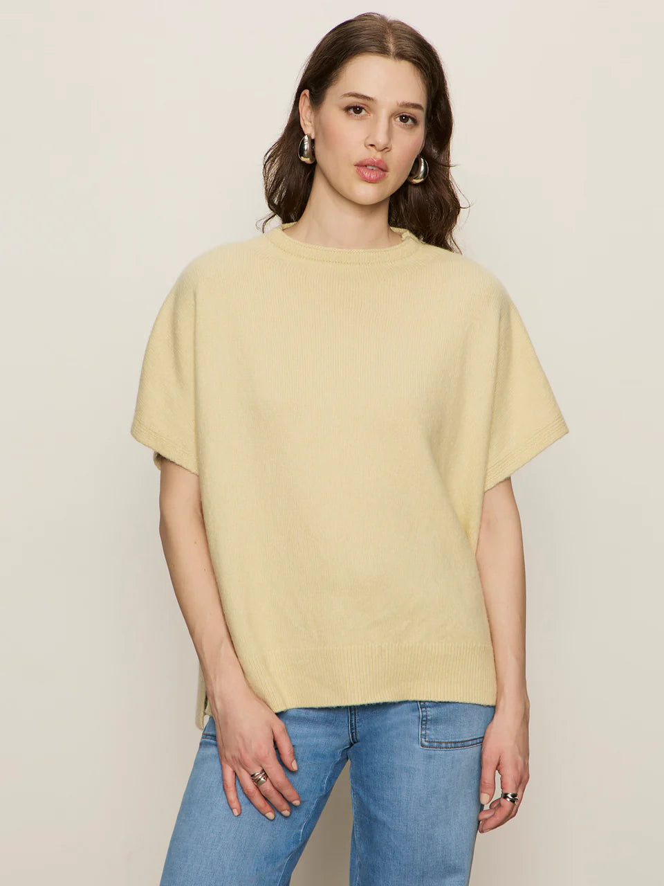 yellow/cream sort sleeve sweater top