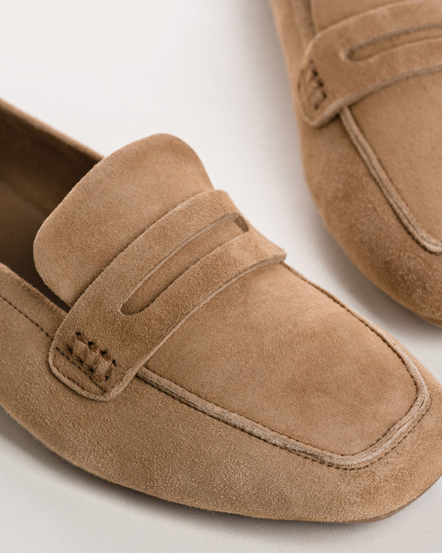 tan loafer shoe