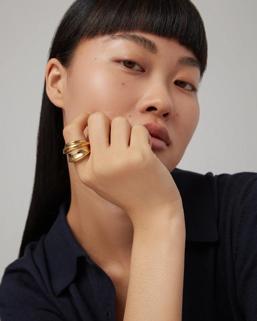 statement gold ring
