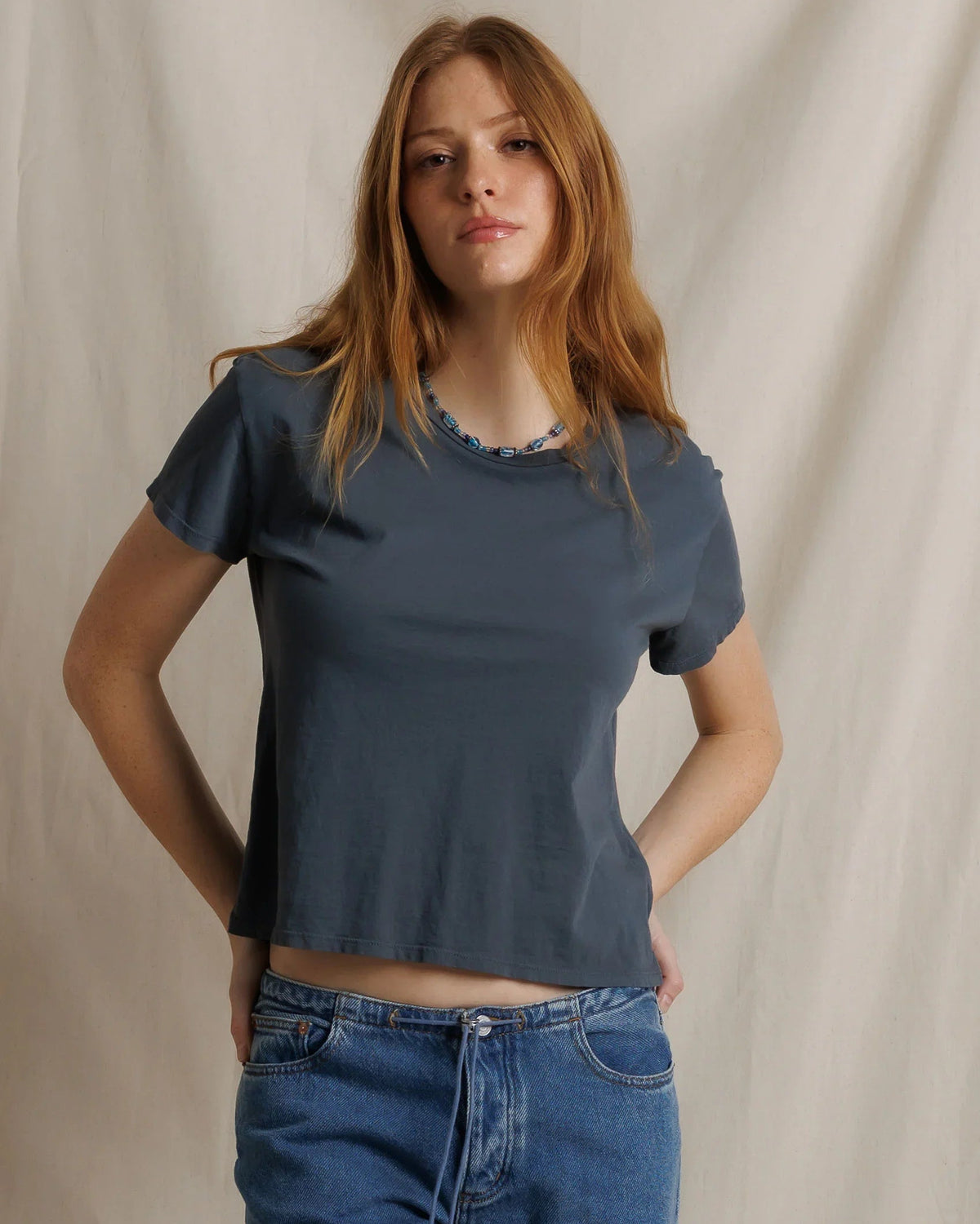 basic t-shirt in navy blue