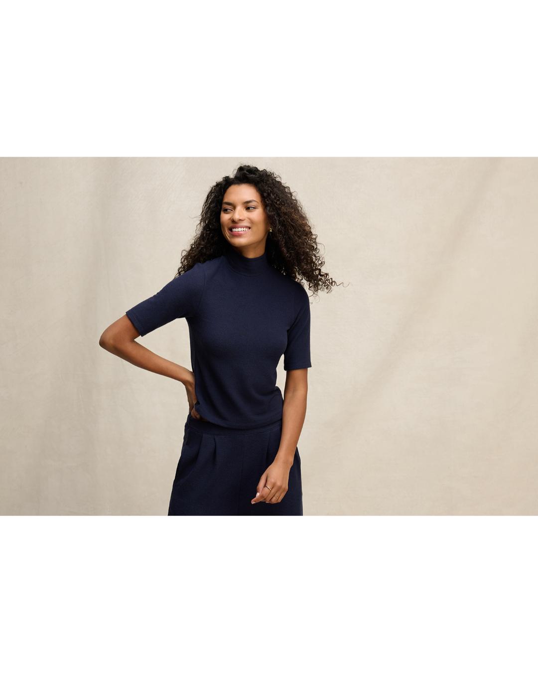 short sleeve top with turtleneck in navy