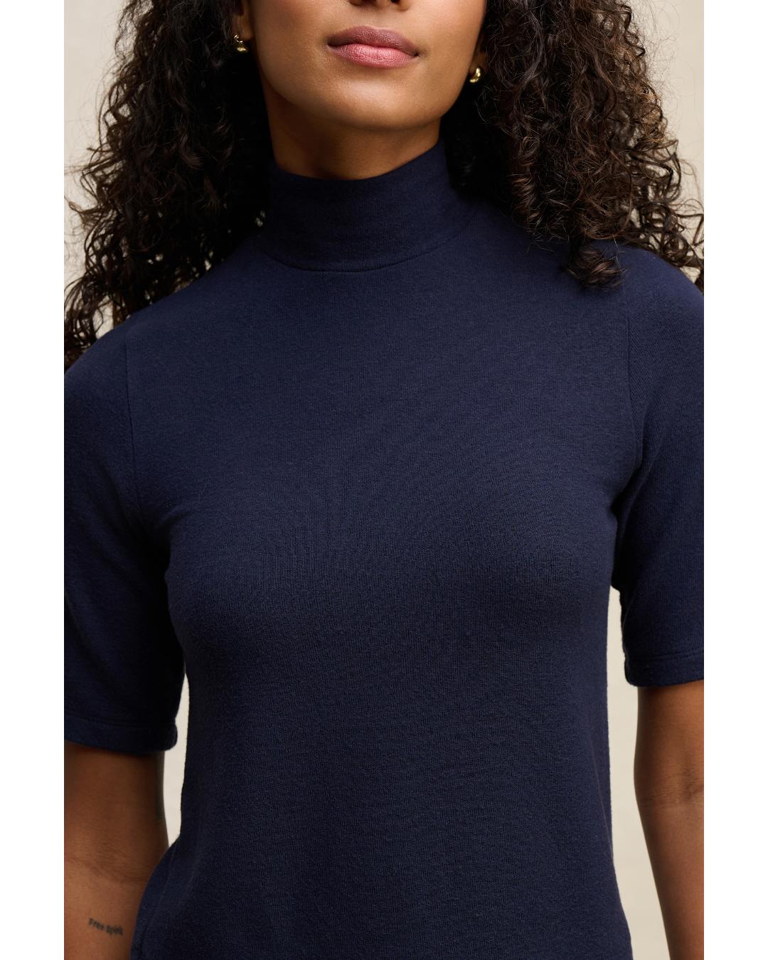 short sleeve top with turtleneck in navy