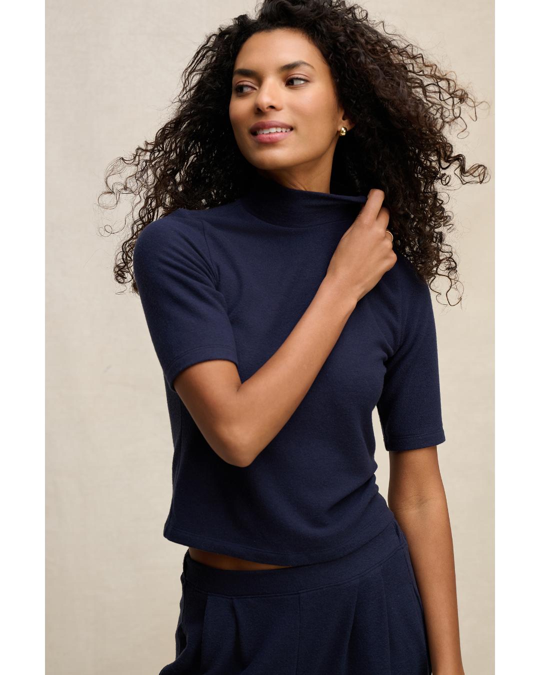 short sleeve top with turtleneck in navy