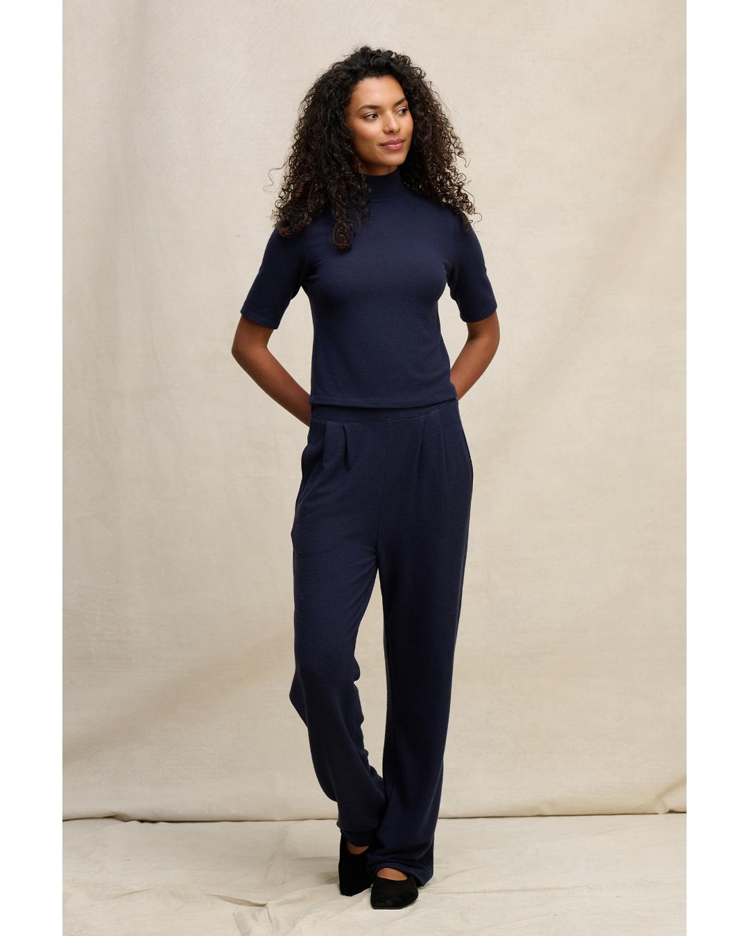 short sleeve top with turtleneck in navy