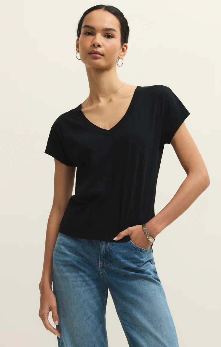 basic v-neck tee in black