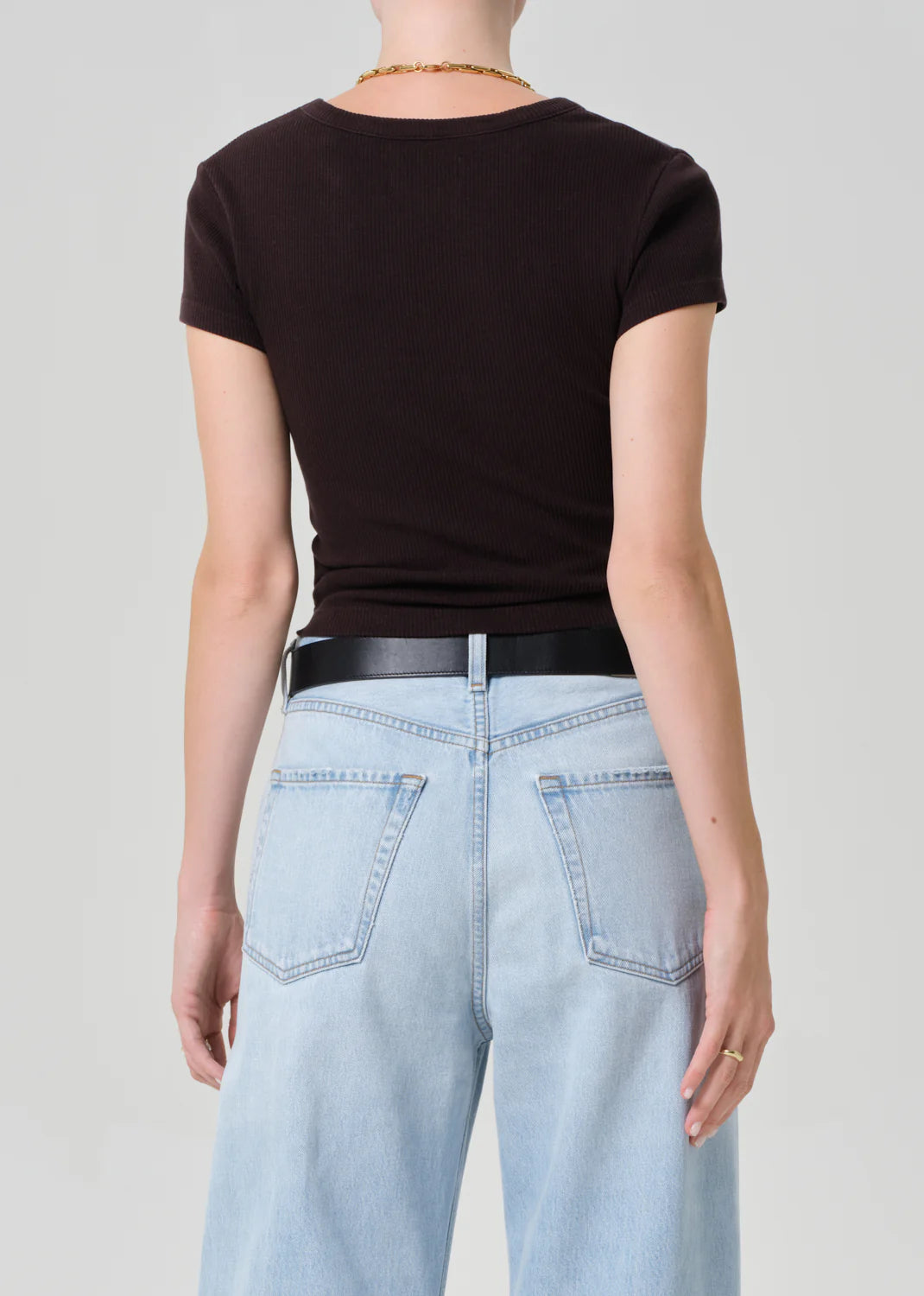 short sleeve ribbed brown t-shirt