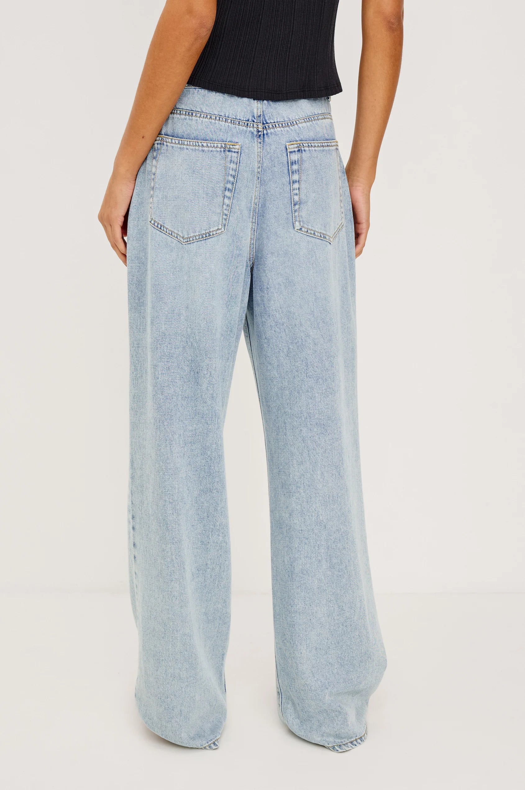 wide leg jean with a white drawstring