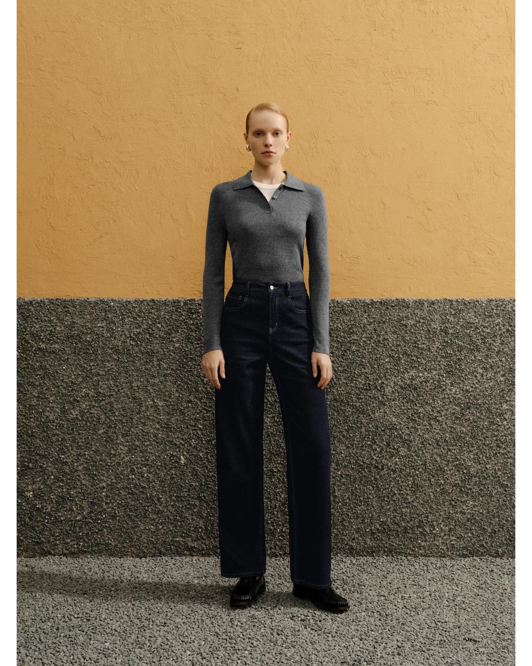 relaxed wide leg jeans in a dark wash