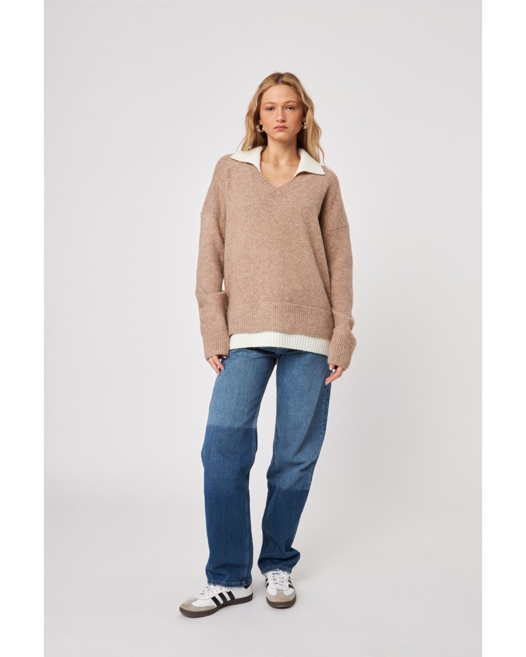 knit beige v-neck sweater with cream collar
