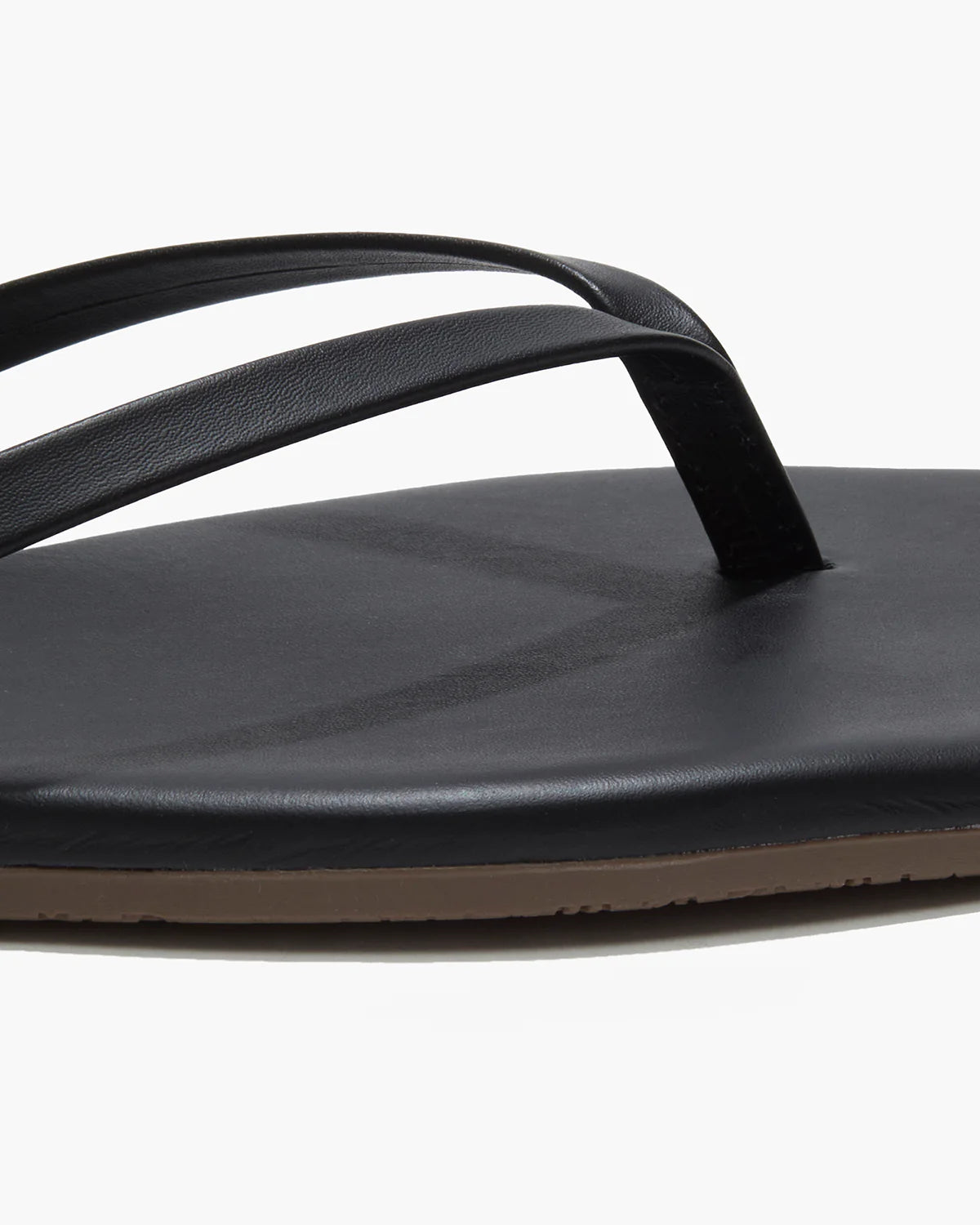 square toe flip flop in black