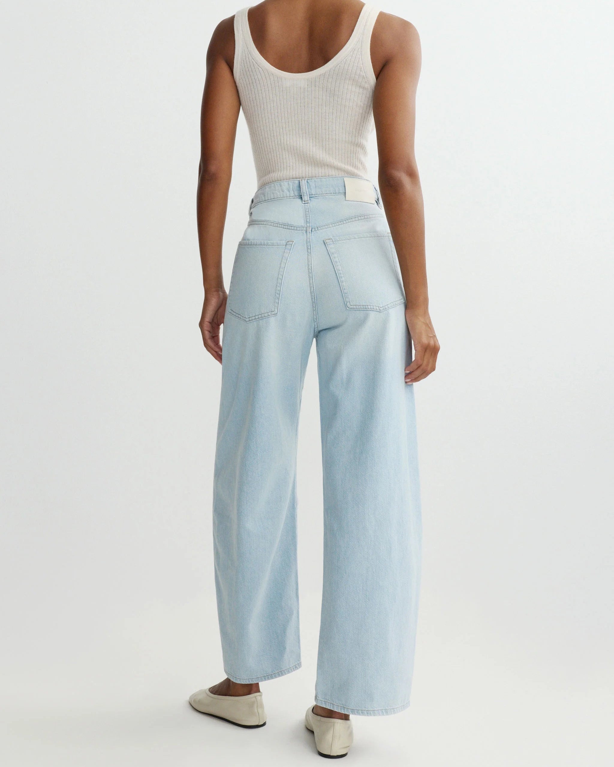 light wash barrel jean with a drawstring