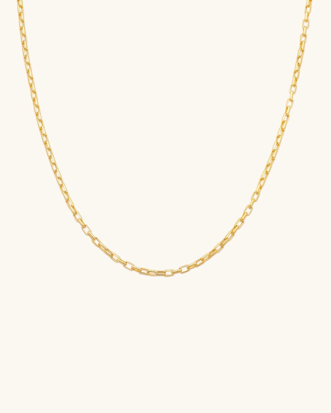 chain link necklace in gold