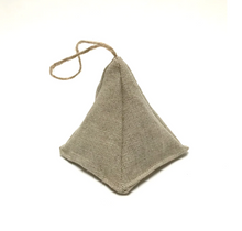 Load image into Gallery viewer, Linen Pyramid Sachet
