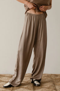 the silky simple pant