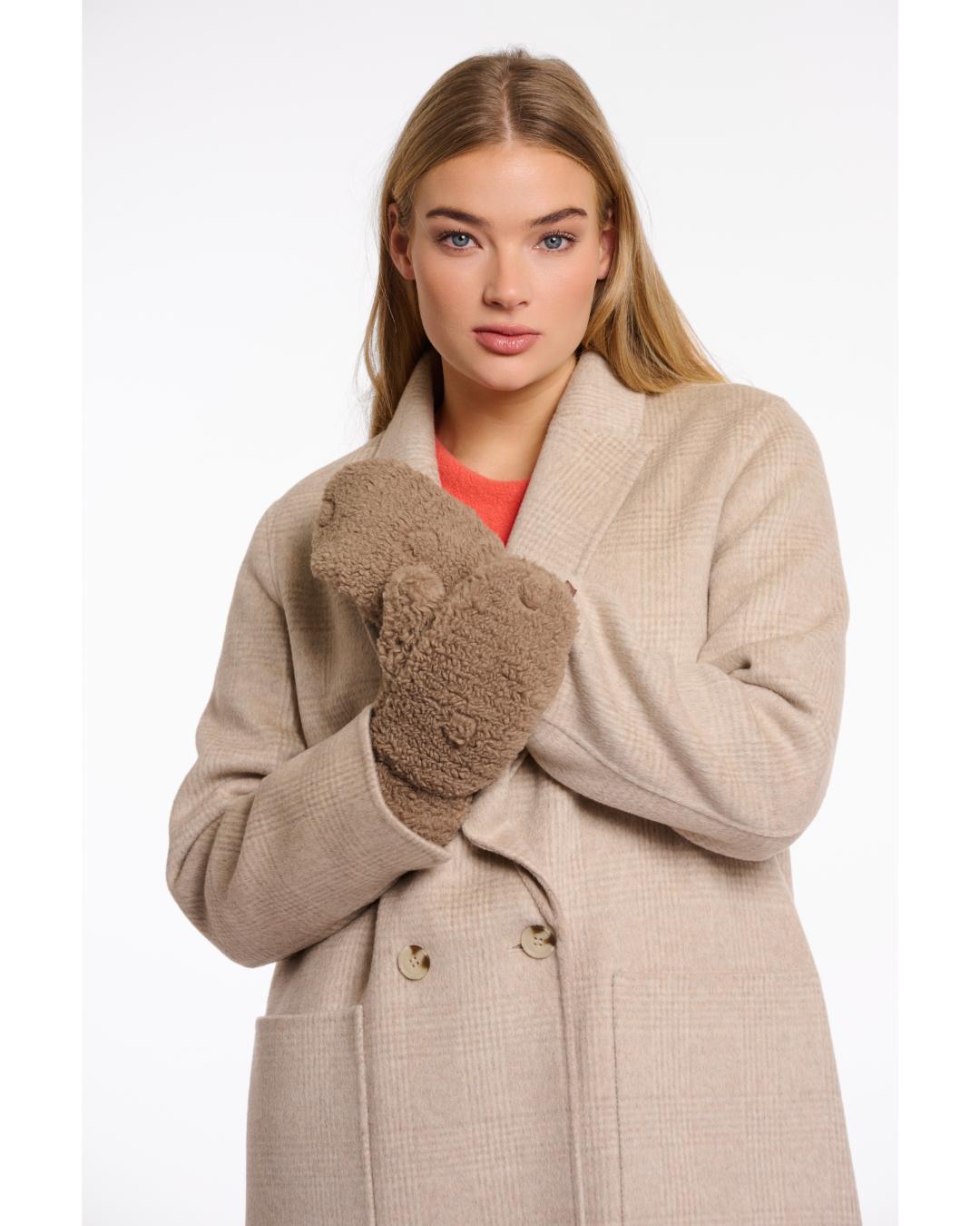 brown teddy gloves 