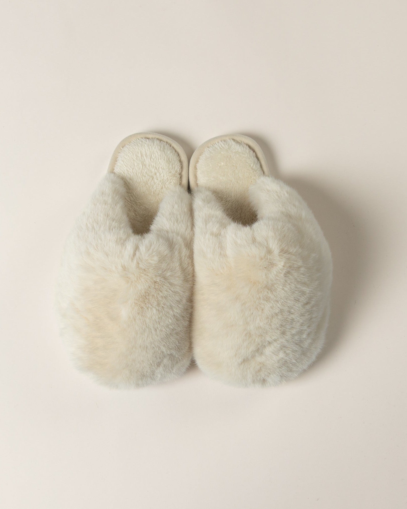 white faux fur slipper slide