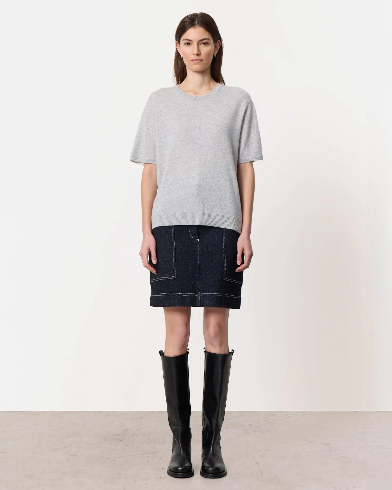 Levete Eloise Cashmere Tee in Grey