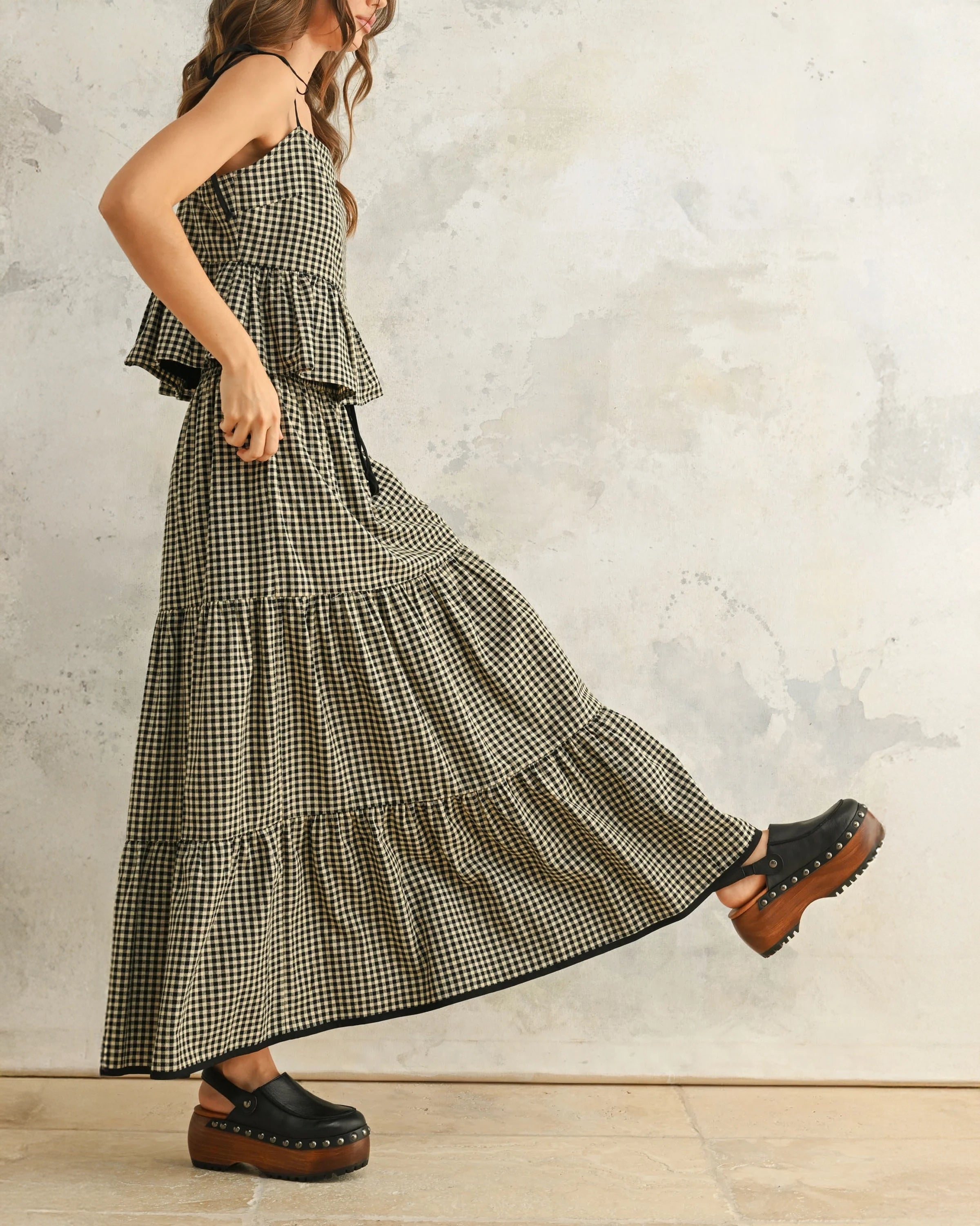 Long gingham skirt with tiered ruffles and peplum top