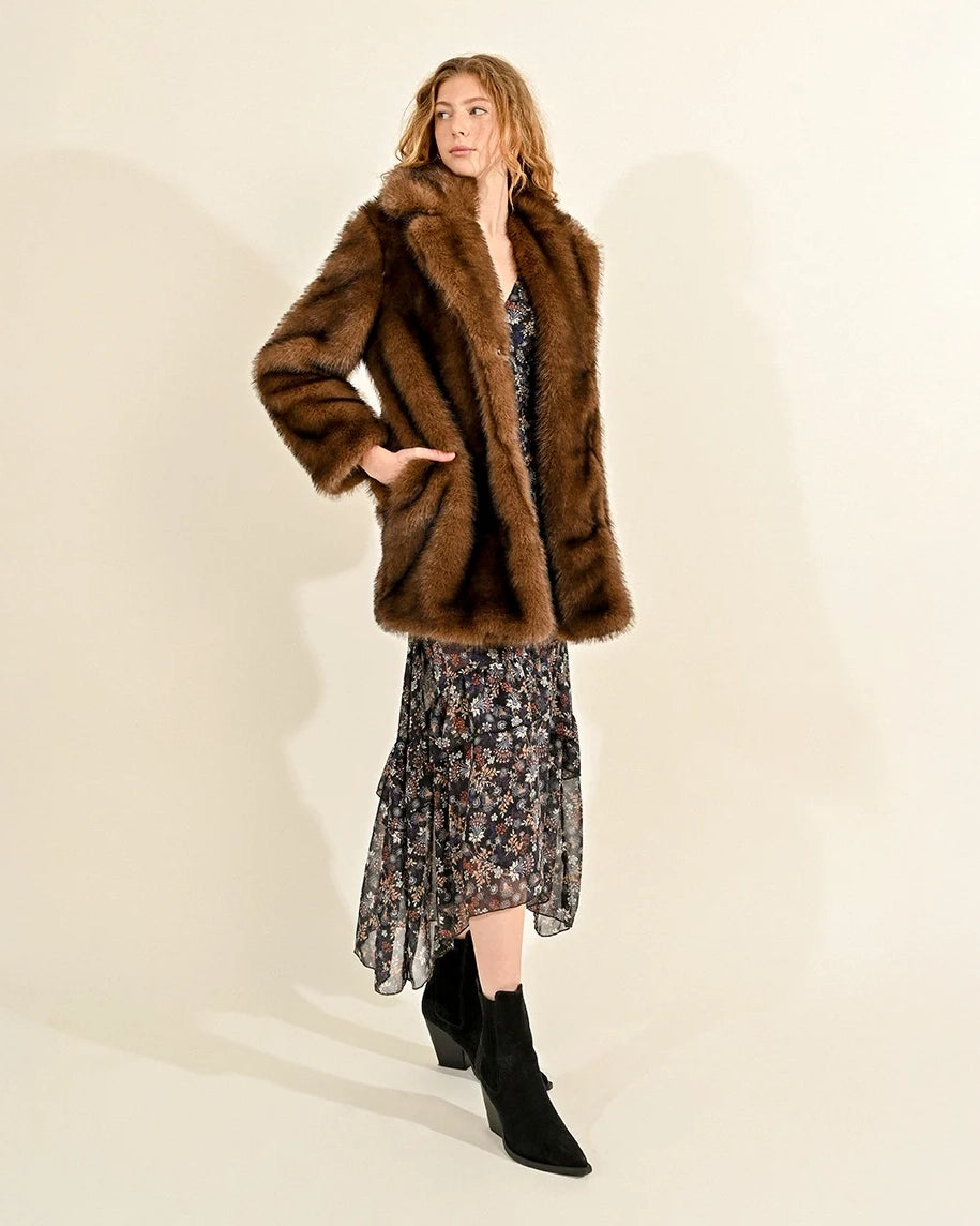 Molly Bracken Faux Fur Coat in Brown