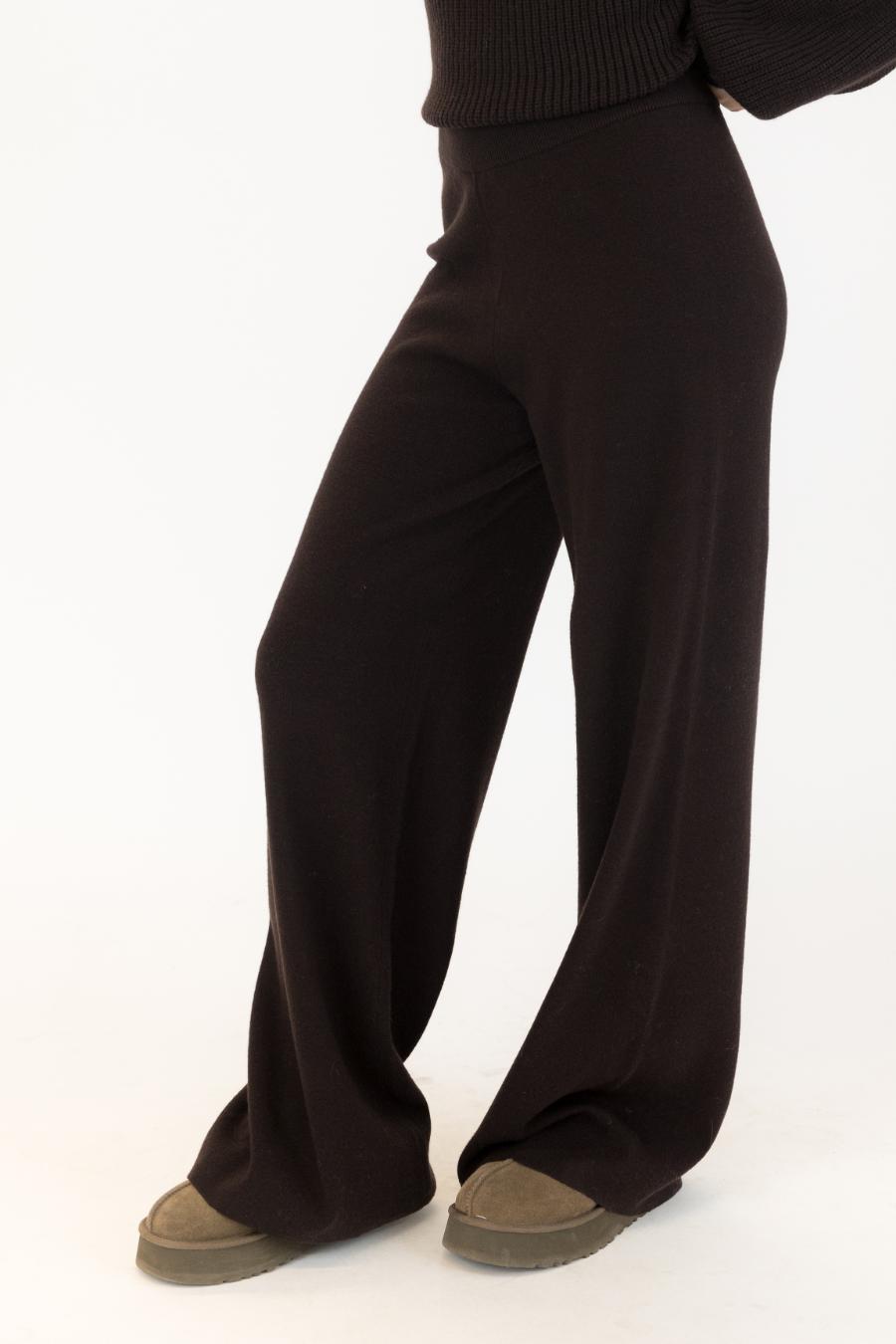 brown knit pant
