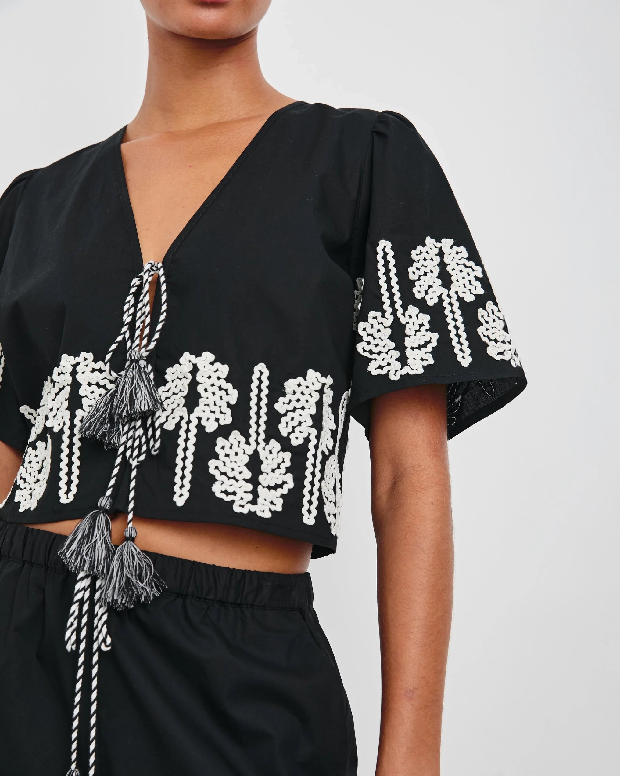 Rails Pari Top Black Ivory Palm Trees