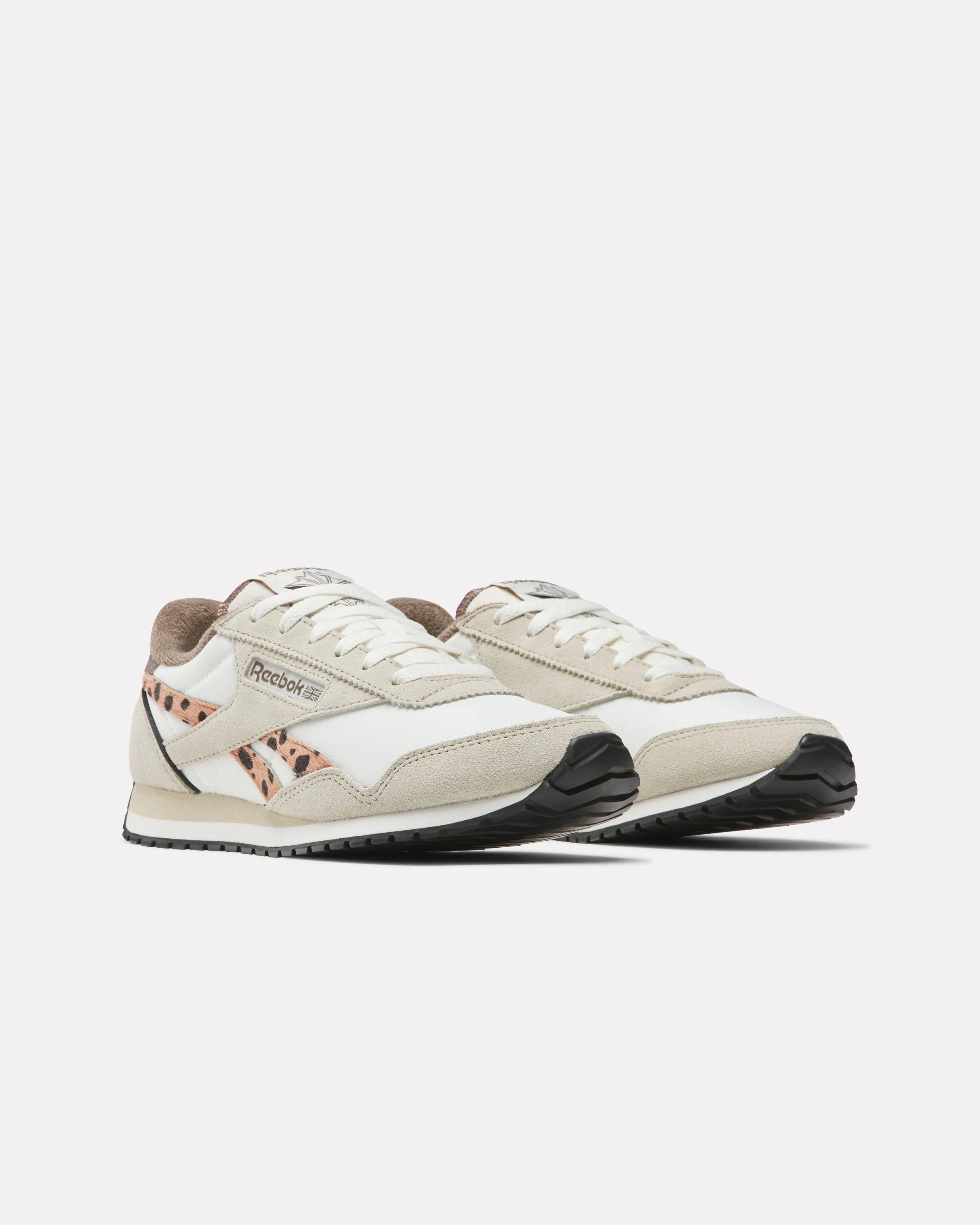 White Reebok sneakers classic AZ shoes in beige with leopard accents