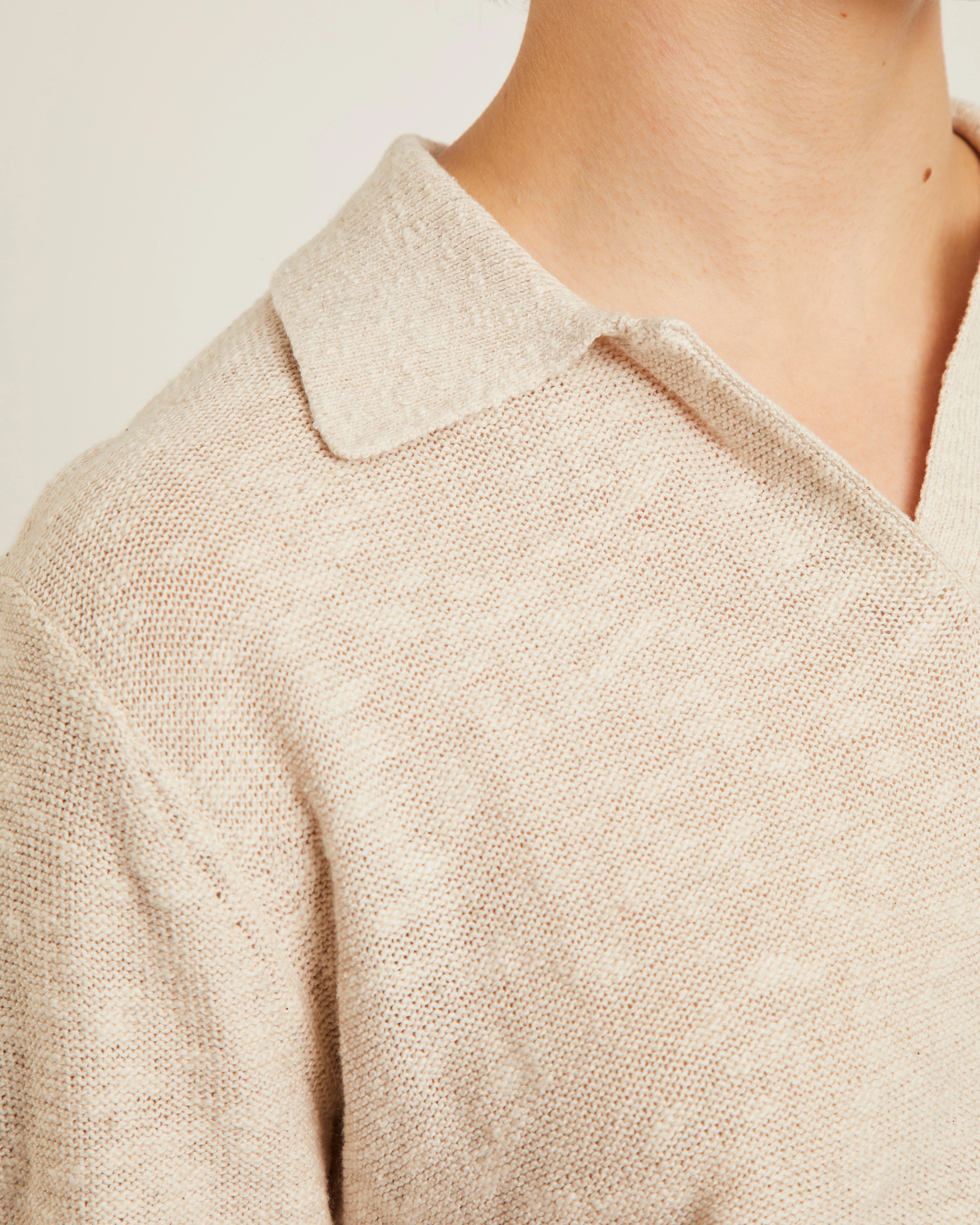 short sleeve collar sweater in beige
