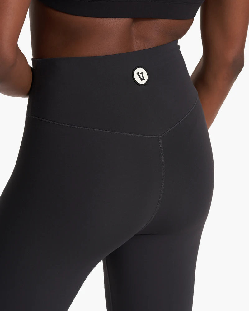 Vuori Chilled Out Leggings in Washed Black