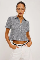 crop short sleeve-blouse in black gingham