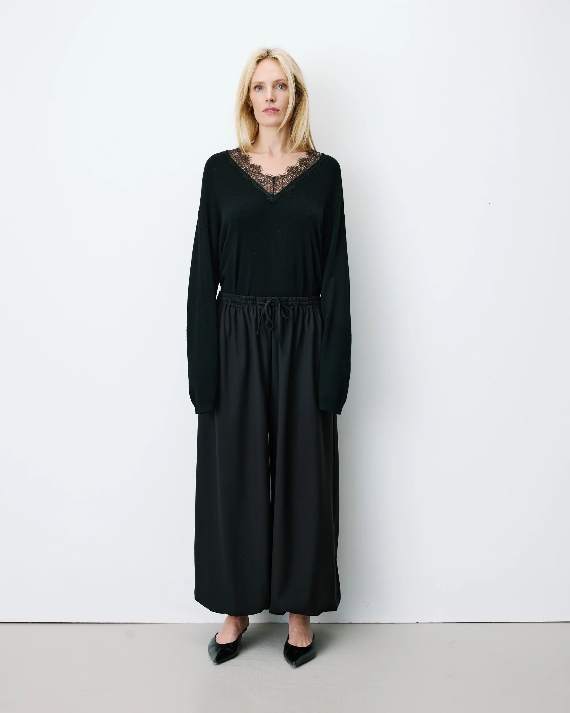 black balloon pant