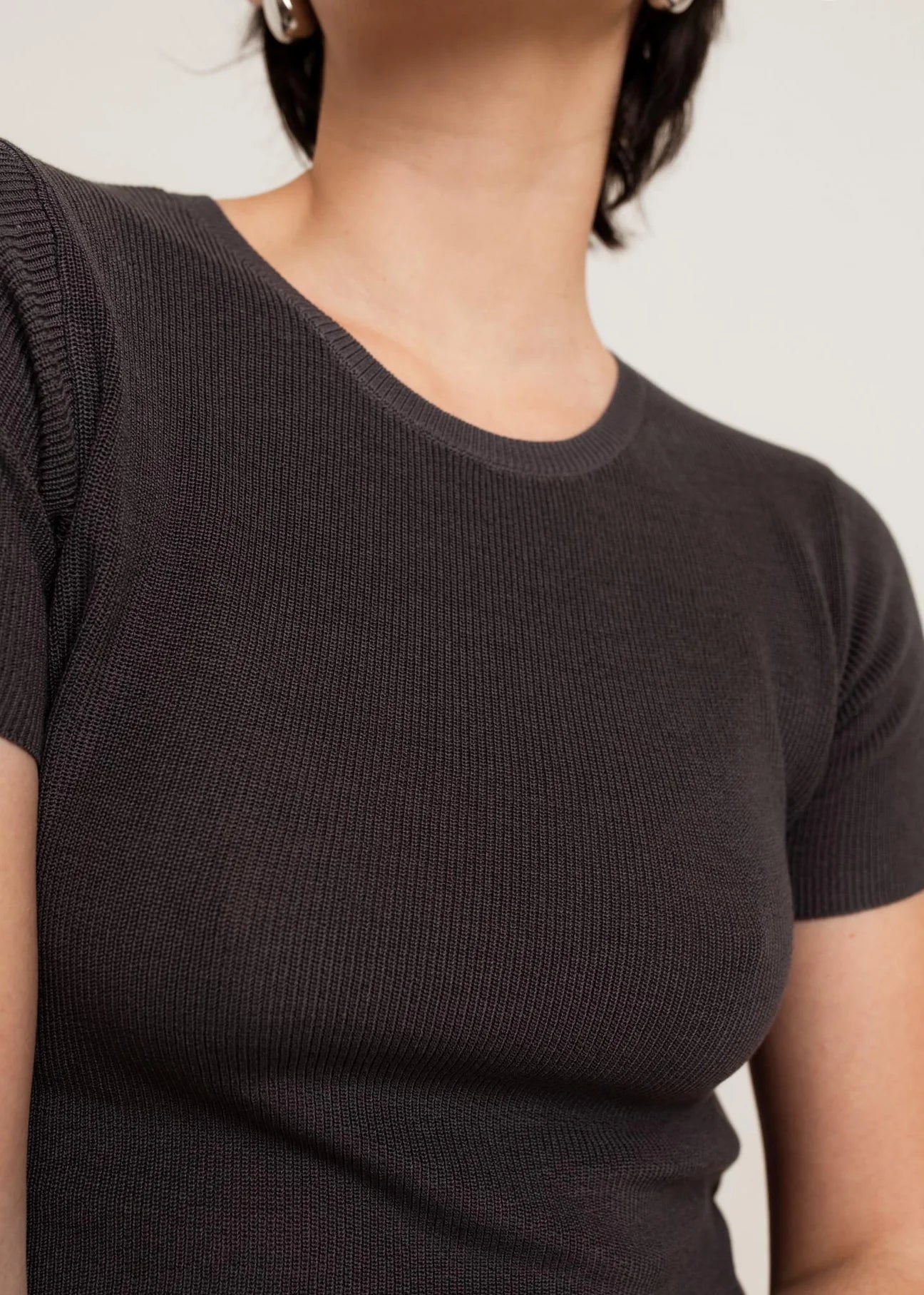 crop t-shirt in dark grey