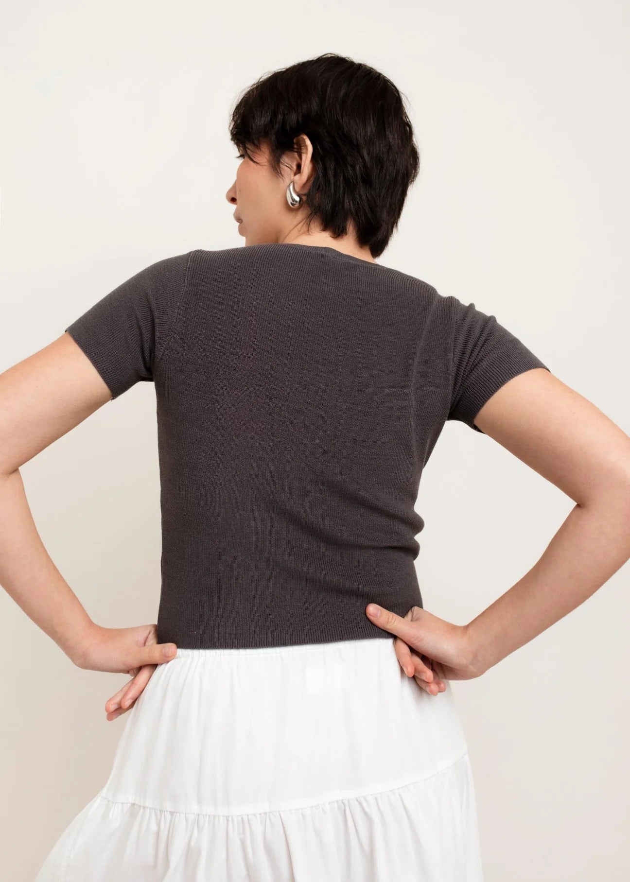 crop t-shirt in dark grey