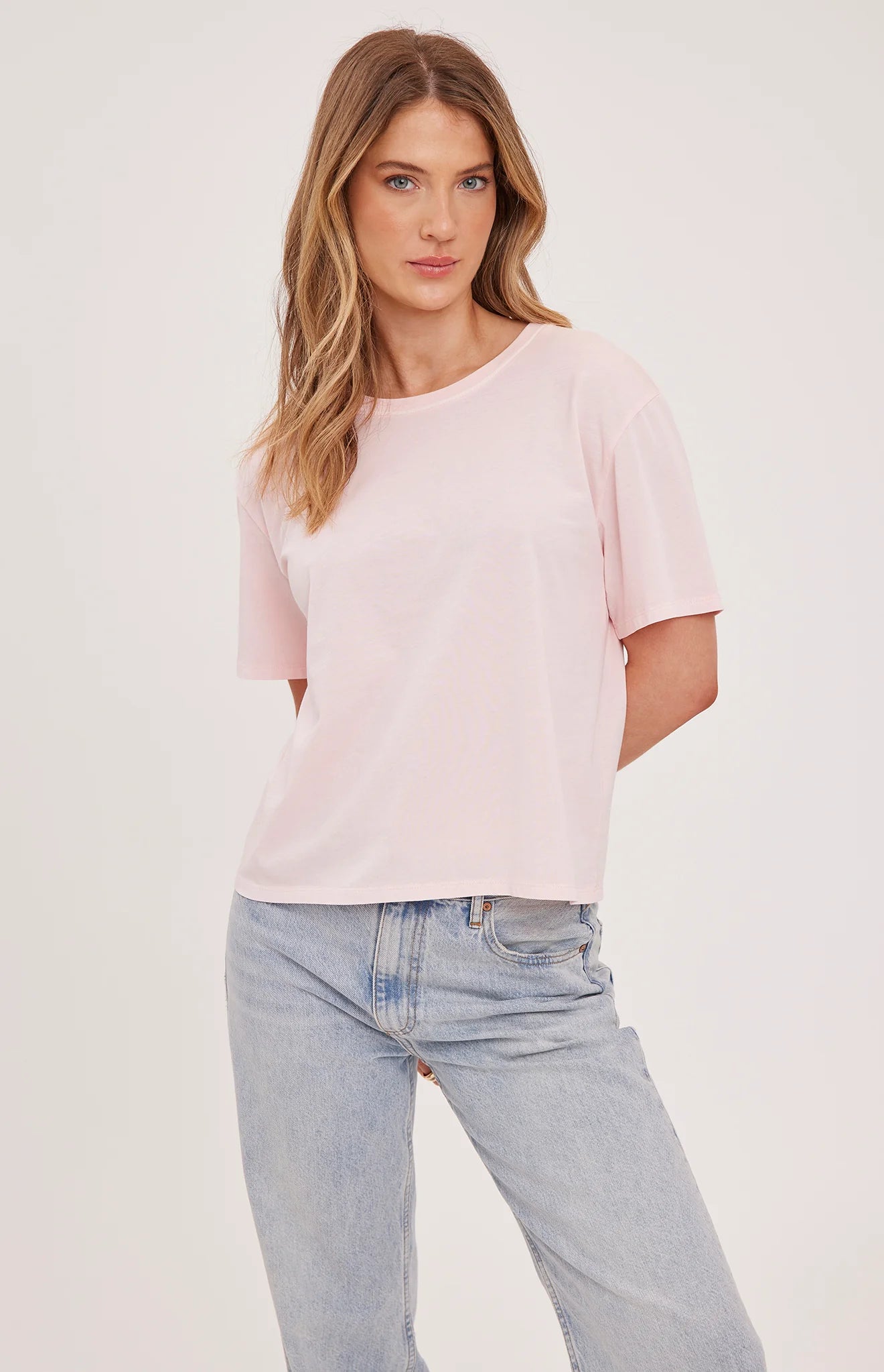 t-shirt in light pink