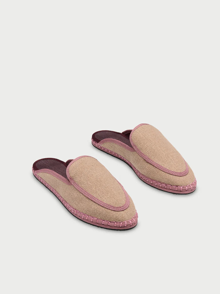 beige slip in linen flat with a pink piping