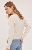 long sleeve v-neck sweater in cream