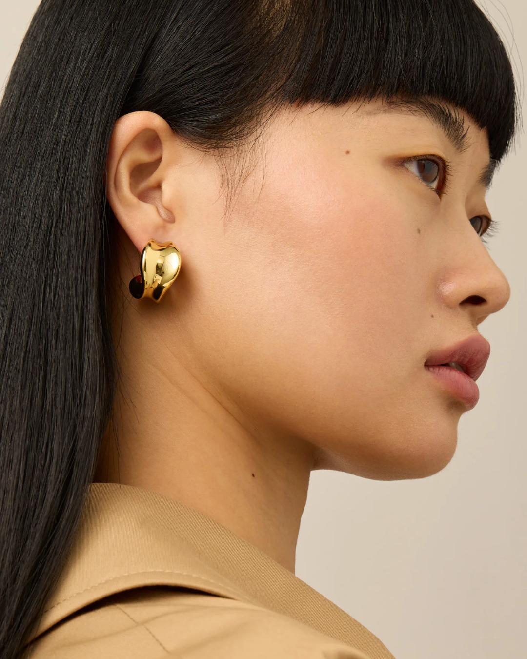 chunky gold hoops