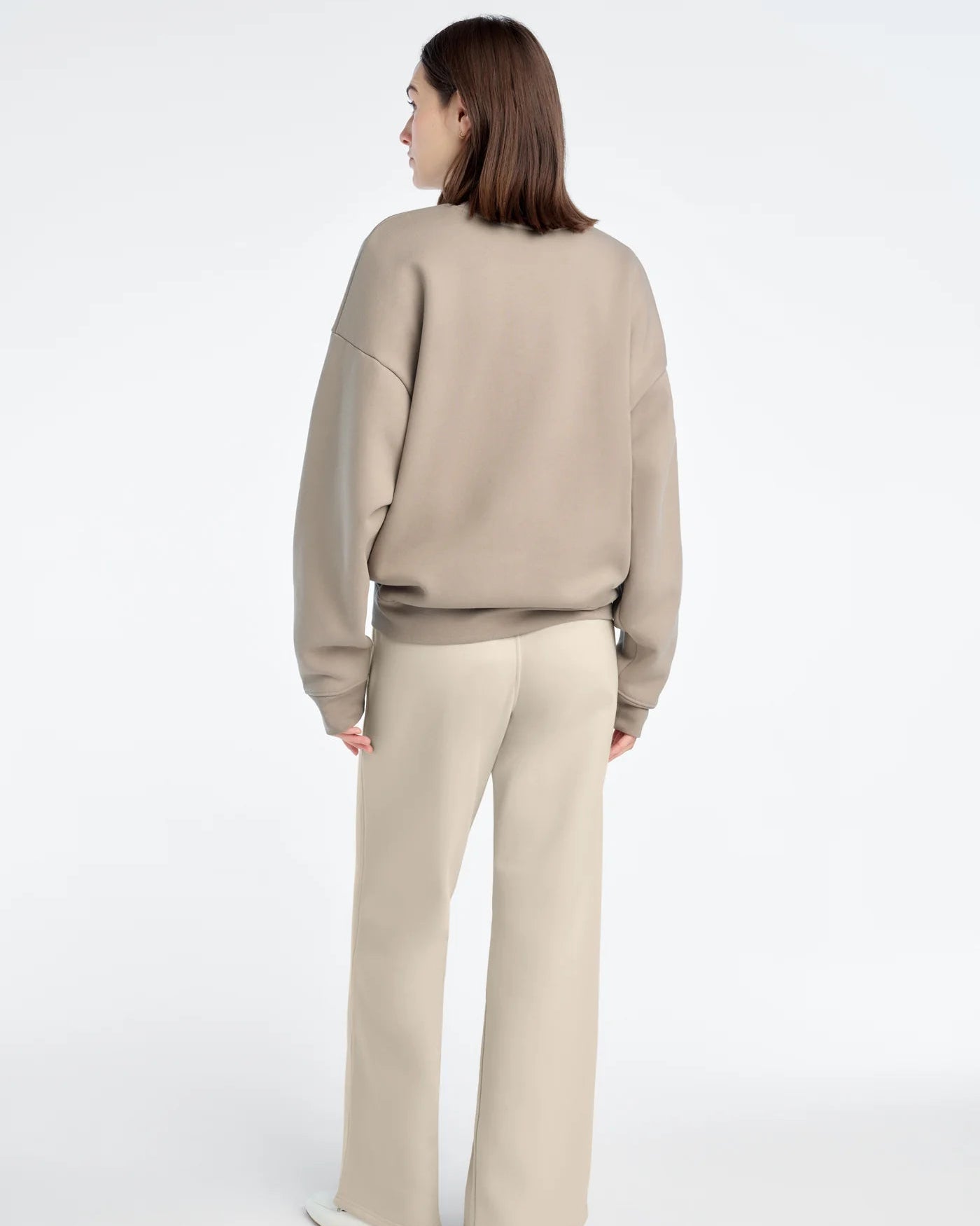 crewneck sweatshirt in soft brown with favorite daughter in text