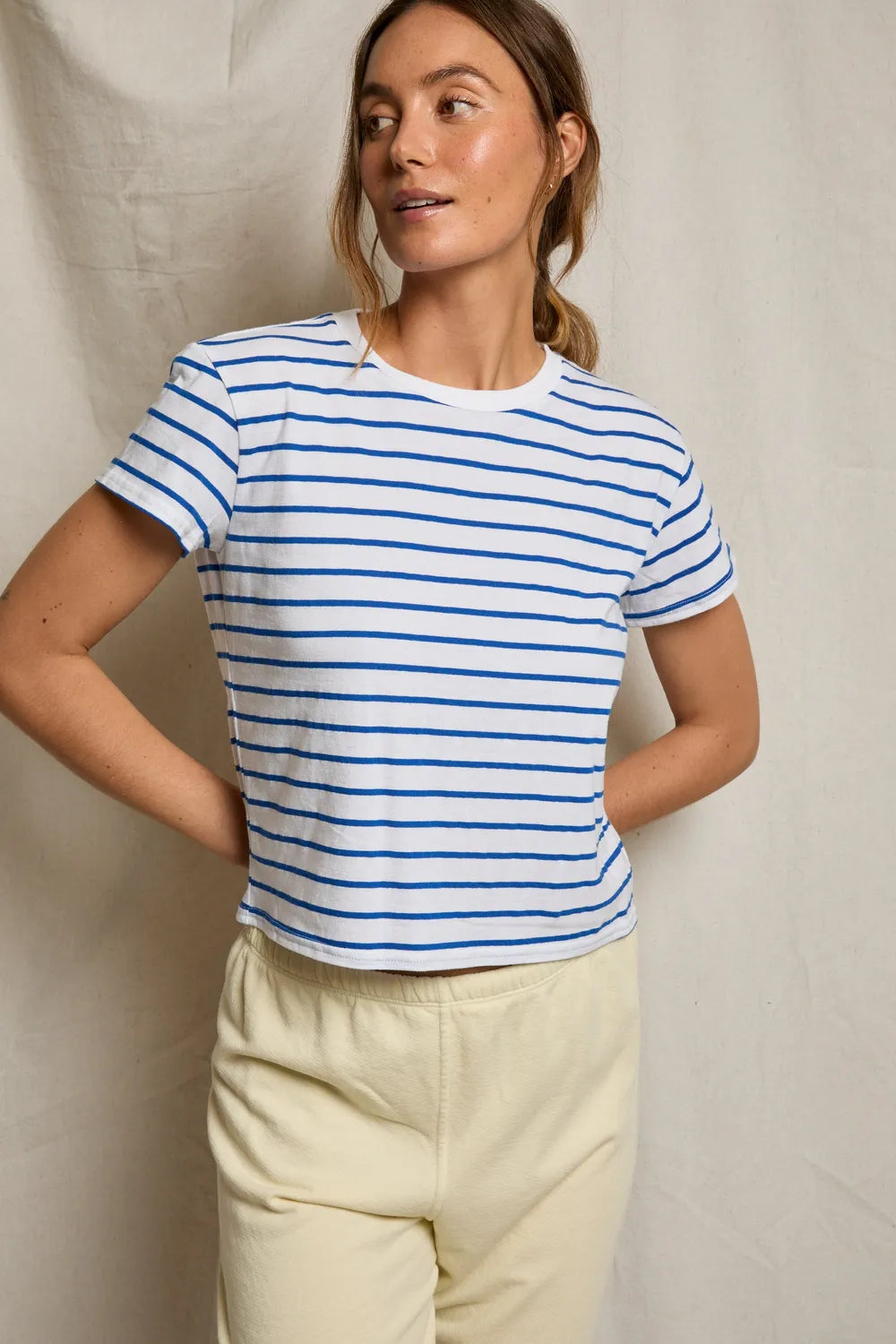 crop t-shirt in white with blue stripes