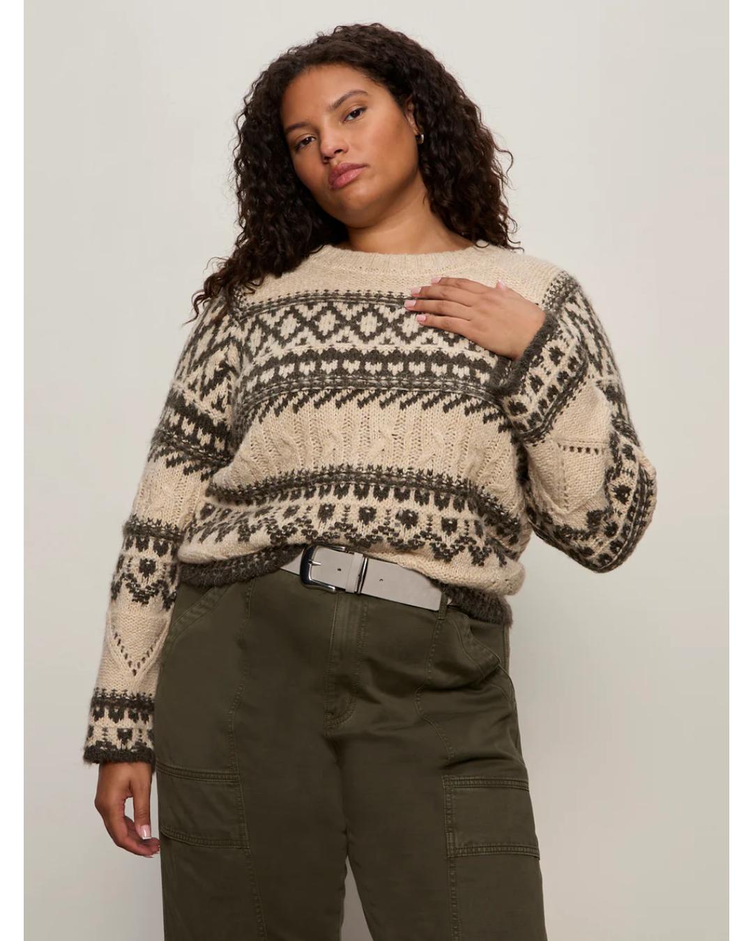 crewneck fairisle sweater in cream and black
